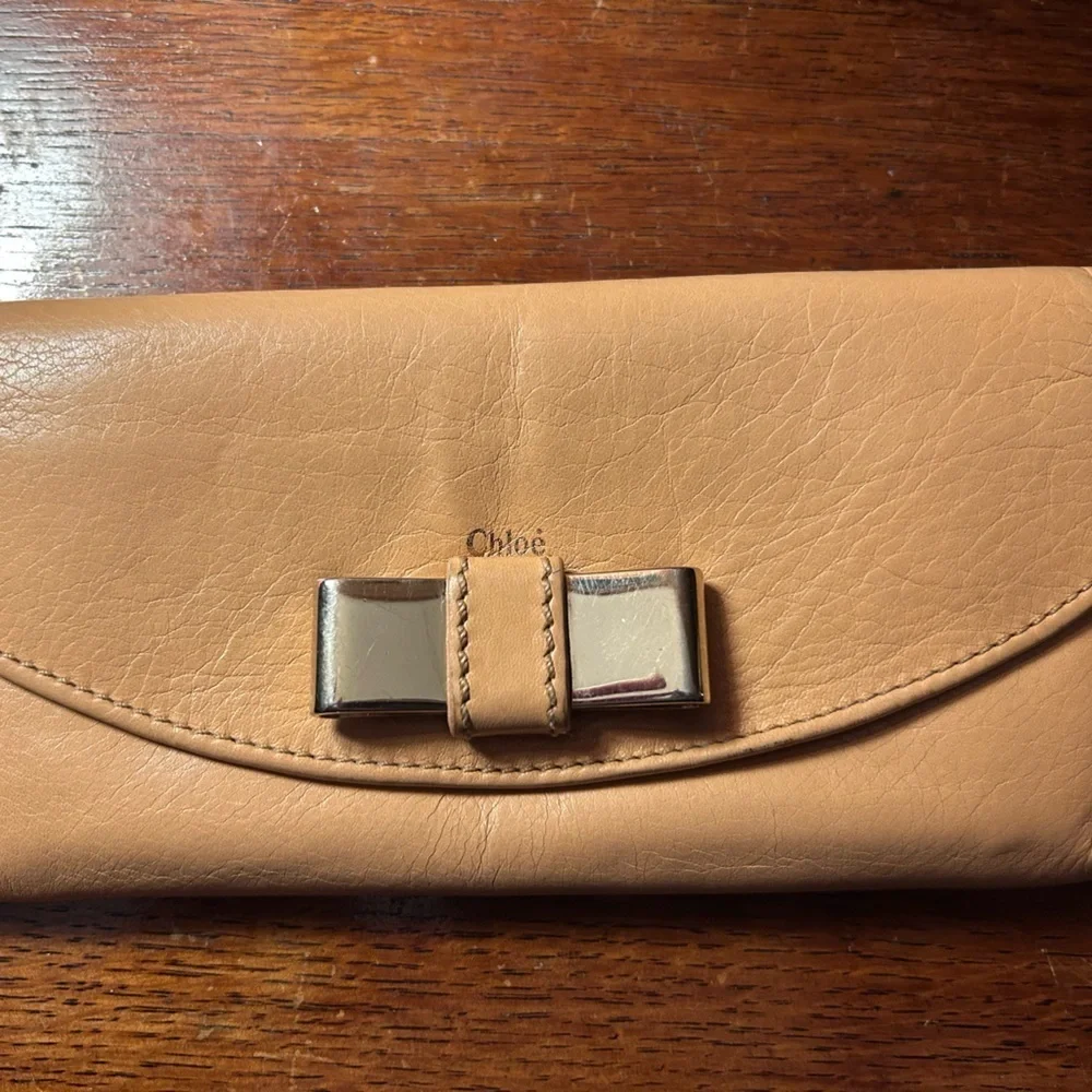 Chloé Nude Leather Long Wallet –  Luxury – Soft Leather, Gold-Tone Hardware